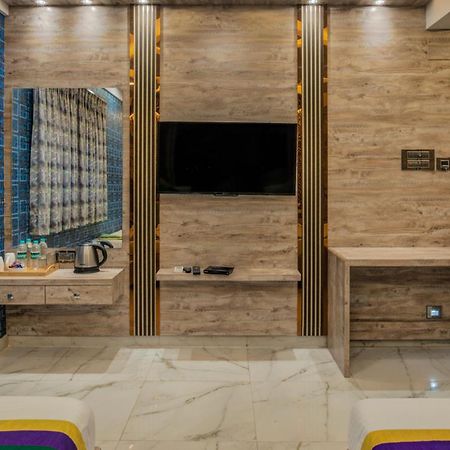 Treebo Orion Sapphire, Beck Bagan Hotell Calcutta Exteriör bild