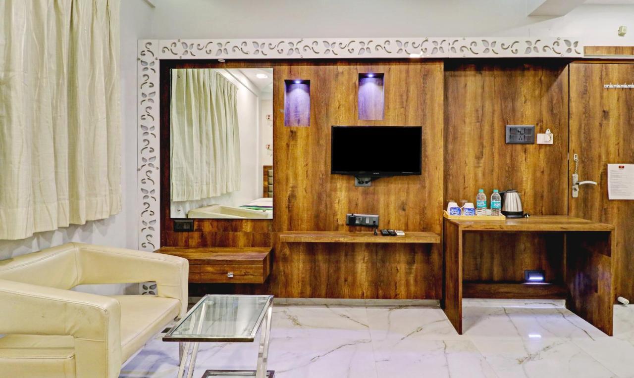 Treebo Orion Sapphire, Beck Bagan Hotell Calcutta Exteriör bild