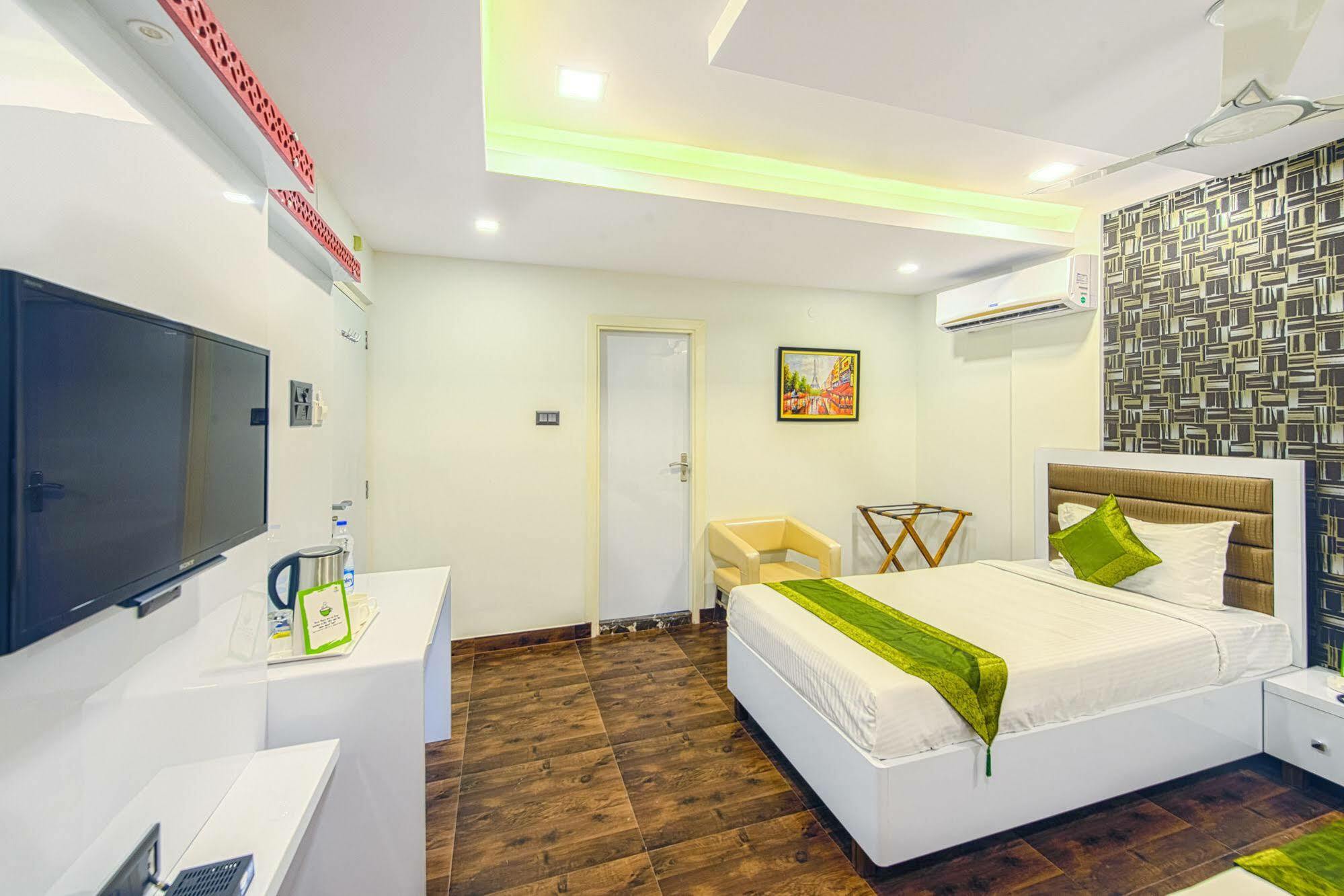 Treebo Orion Sapphire, Beck Bagan Hotell Calcutta Exteriör bild
