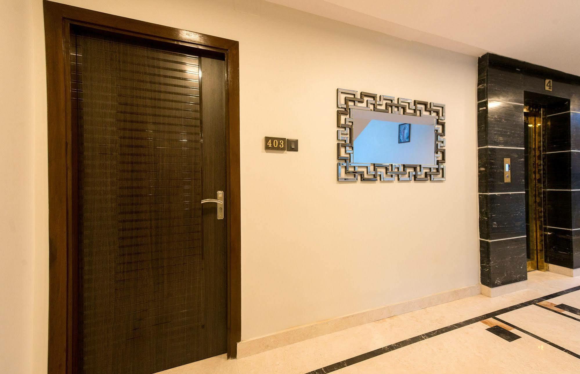 Treebo Orion Sapphire, Beck Bagan Hotell Calcutta Exteriör bild